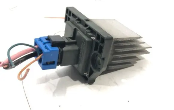 Hyundai Elantra Heater blower motor/fan resistor
