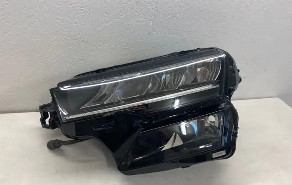 Skoda Karoq Headlight/headlamp 57B941009 0022563510