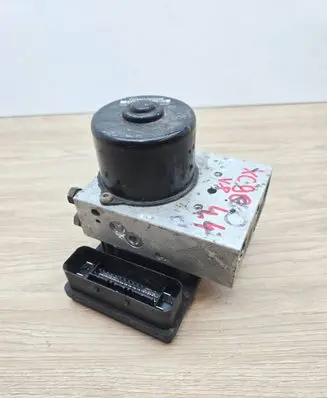 Volvo S60 ABS Pump 30714960 30714955