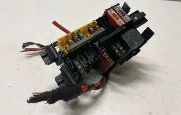 Mercedes-Benz C W205 Fuse module A2059067200