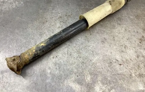 Mercedes-Benz W123 Rear shock absorber/damper