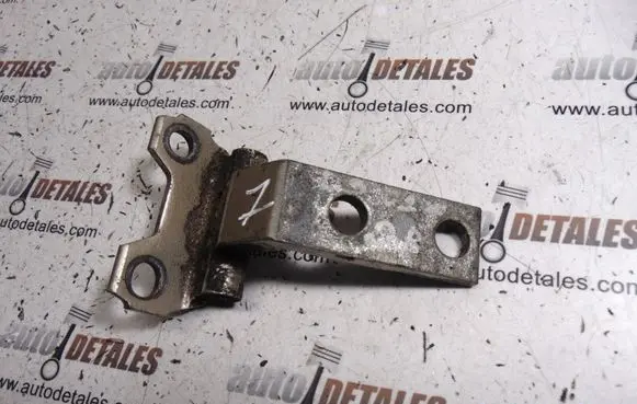 Lexus LS 430 Front door lower hinge 