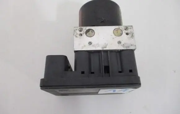 Citroen C5 ABS Pump 96570610890