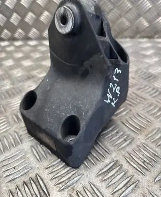 Mercedes-Benz E W213 Engine mounting bracket A6542232200