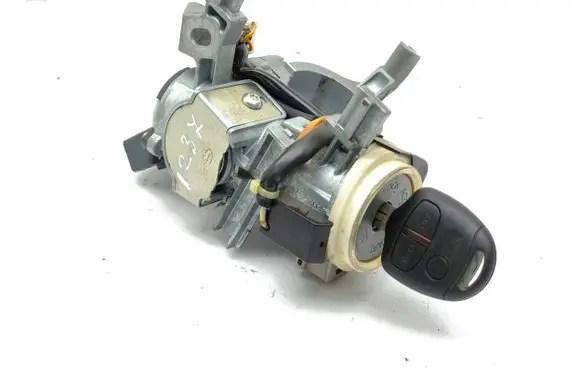 Mitsubishi Pajero Ignition lock