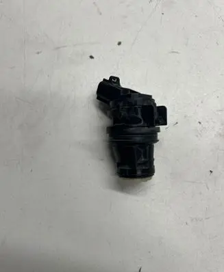 Lexus RX 300 Windscreen/windshield washer pump 8533060180