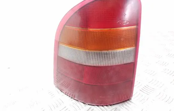 Ford Mondeo MK II Rear/tail lights 93BG13N004