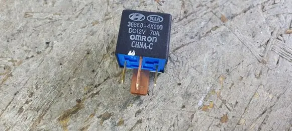 KIA Sorento Glow plug pre-heat relay 368604X000