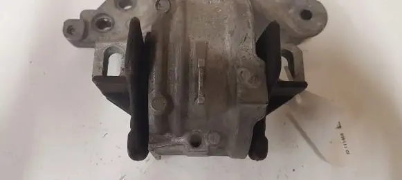 Peugeot 407 Engine mount bracket 326B95
