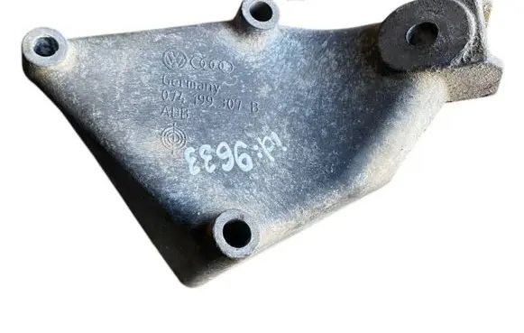 Volkswagen II LT Engine mounting bracket 074199307B