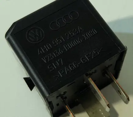 Audi Q3 8U Other relay 4H0951253A