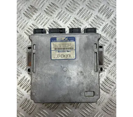 Mercedes-Benz C W202 Engine control unit/module A0195459432 96090196 0Z79800