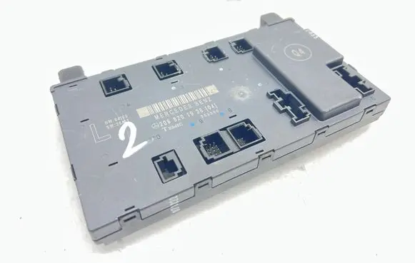 Mercedes-Benz CLK A209 C209 Door control unit/module 2098201926