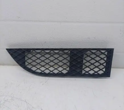 BMW 7 E65 E66 Front bumper lower grill 57135564 72758411