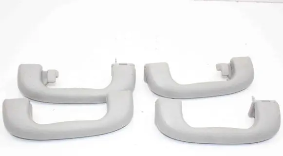 Opel Zafira C A set of handles for the ceiling 