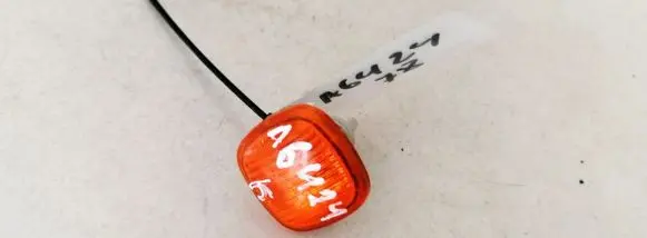 Front fender indicator light
