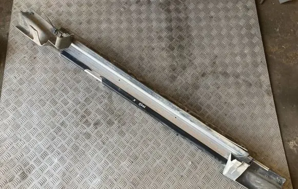 Subaru Forester SF Sill
