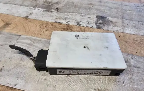 BMW 5 E60 E61 Tire pressure control unit 6782841 0434795