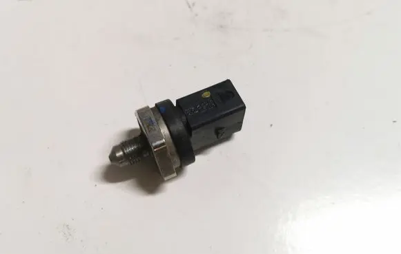 Fuel pressure sensor