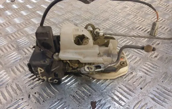 Honda CR-V Rear door lock