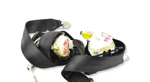 Volkswagen PASSAT B6 Front seatbelt 