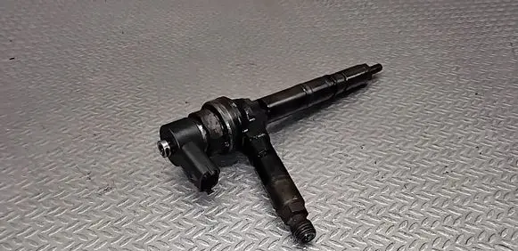 Opel Astra H Fuel injector 0445110175