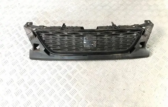 Seat Leon (5F) Front grill 5F0853654F