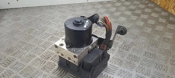 Volvo C70 ABS Pump 30794728