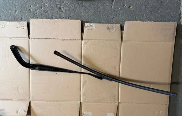 Seat Leon IV Front wiper blade arm 5FB955409