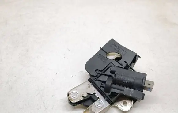 Audi A5 8T 8F Tailgate/trunk/boot lock/catch/latch 4E0827645A