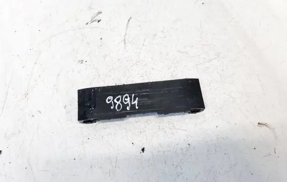 Nissan X-Trail T30 Slide rail for timing chain 