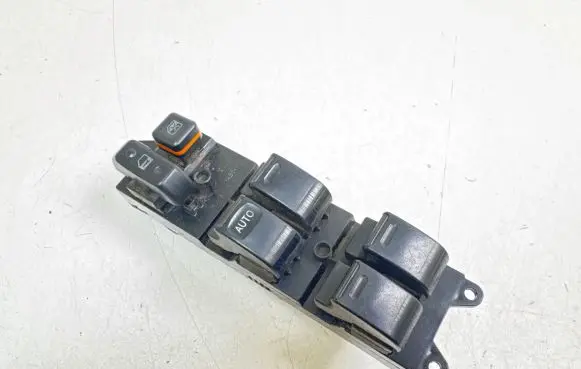 Toyota Avensis T220 Electric window control switch
