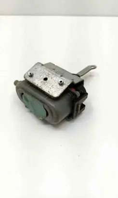 Mercedes-Benz SL R129 Engine mount vacuum valve 