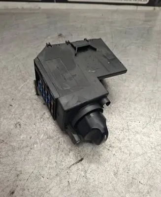 Mercedes-Benz E W210 Light switch 2105450104