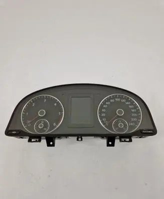 Volkswagen Touran II Speedometer (instrument cluster) 1T0920871D