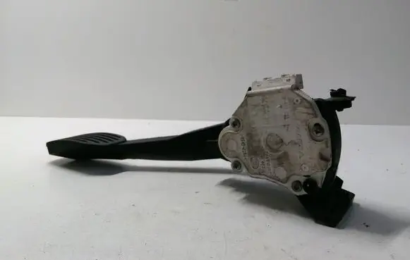Volvo S80 Accelerator throttle pedal 9472579