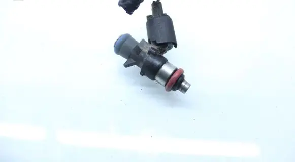 Dodge Grand Caravan Fuel injector 8234A