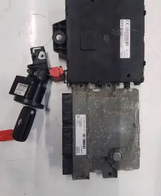 Renault Master III Engine control unit/module 237103907S 237103906S A3C0078480201