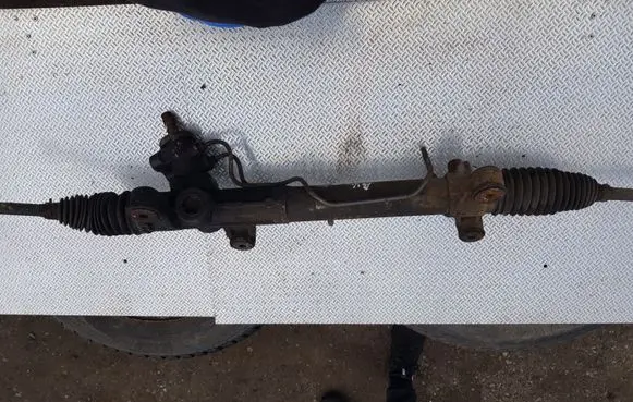 Toyota Avensis Verso Steering rack