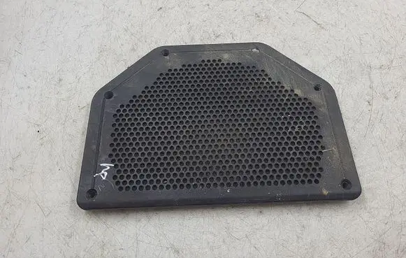 BMW 3 E90 E91 Subwoofer grill/trim 6925337