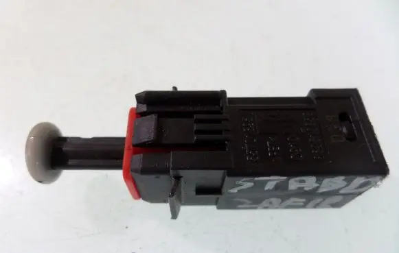 Opel Zafira B Brake pedal sensor switch 55701395 869619858
