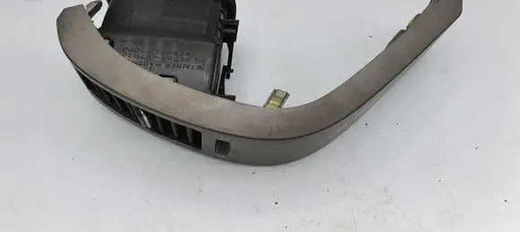 Toyota Prius (XW20) Dashboard side air vent grill/cover trim 5566047020 5566247020