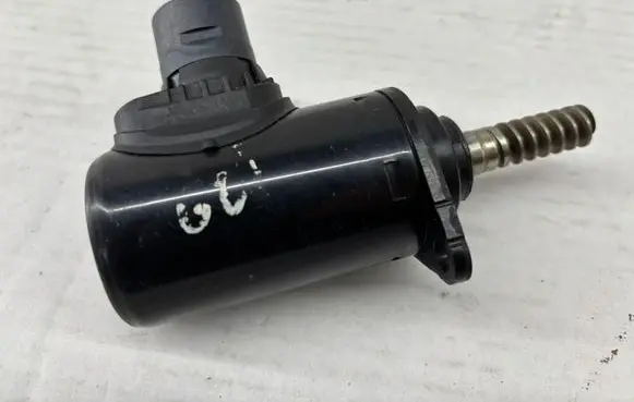 BMW X3 G01 Turbo solenoid valve 8652738
