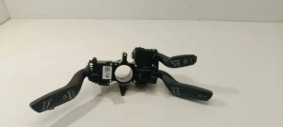 Wiper turn signal indicator stalk/switch