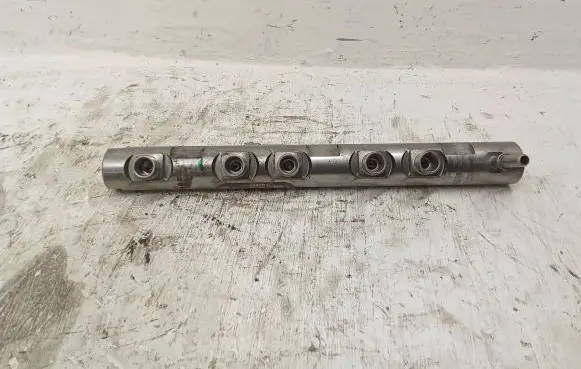 BMW 3 F30 F35 F31 Fuel main line pipe 0445214183 780912805 529857L1