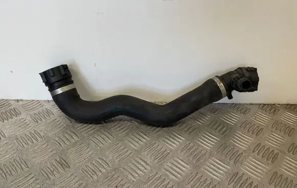 BMW 4 F32 F33 Engine coolant pipe/hose 7812941