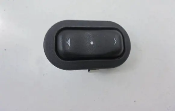 Opel Zafira A Electric window control switch 90561388