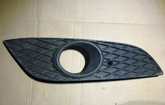 Front bumper lower grill