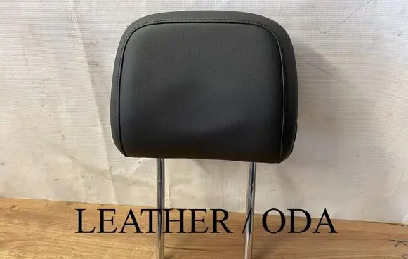 Volkswagen PASSAT B8 Front seat headrest