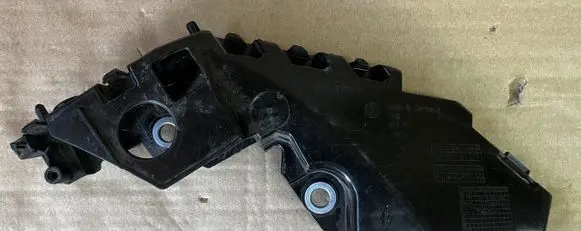 Volkswagen Tiguan Front bumper mounting bracket 5NA807050B